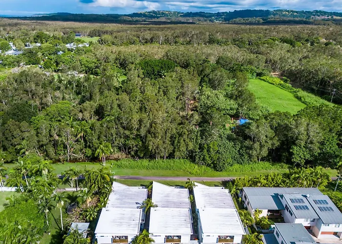 Fat Frog Beach HousesVilla